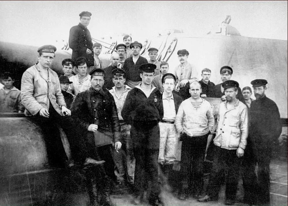 Город где весной 1921 прошло выступление моряков. Восстание моряков в кронштадте 1921. мятеж в кронштадте в 1921 году. кронштадт 1921 год. матросы кронштадта 1921.