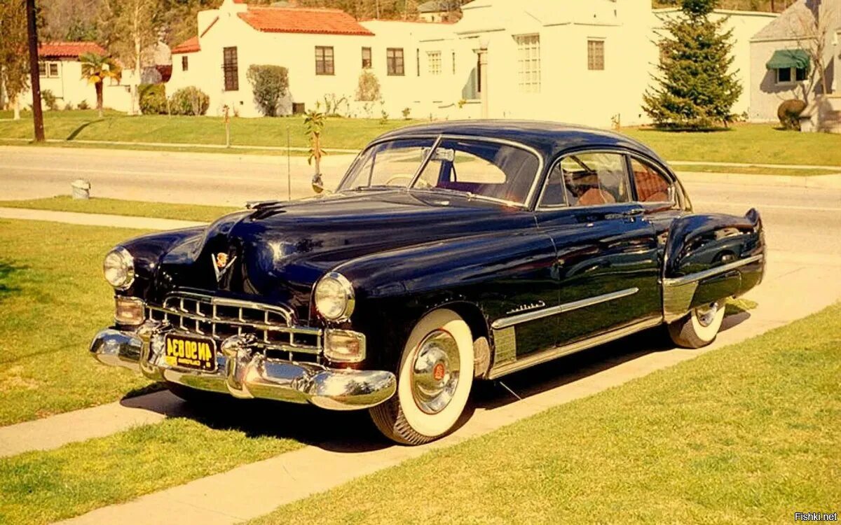 Пятидесяти машинами. Cadillac 1948. Кадиллак 1950. Кадиллак 50. Кадиллак 1948 года.