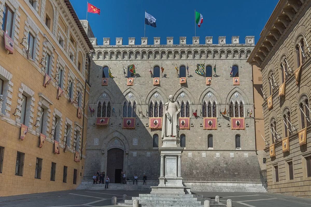 Monte paschi. Монте-деи-паски-ди-сиена. палаццо салимбени сиена. банк banca monte dei paschi di siena. монте-деи-паски-ди-сиена его картины.