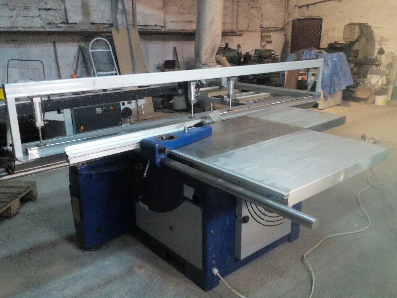 Форматно раскроечный станок griggio sc 320. Станки для лдсп. Форматно-раскроечный станок с чпу. Станок для подфуновки лдсп. Форматно-раскроечный станок jet.