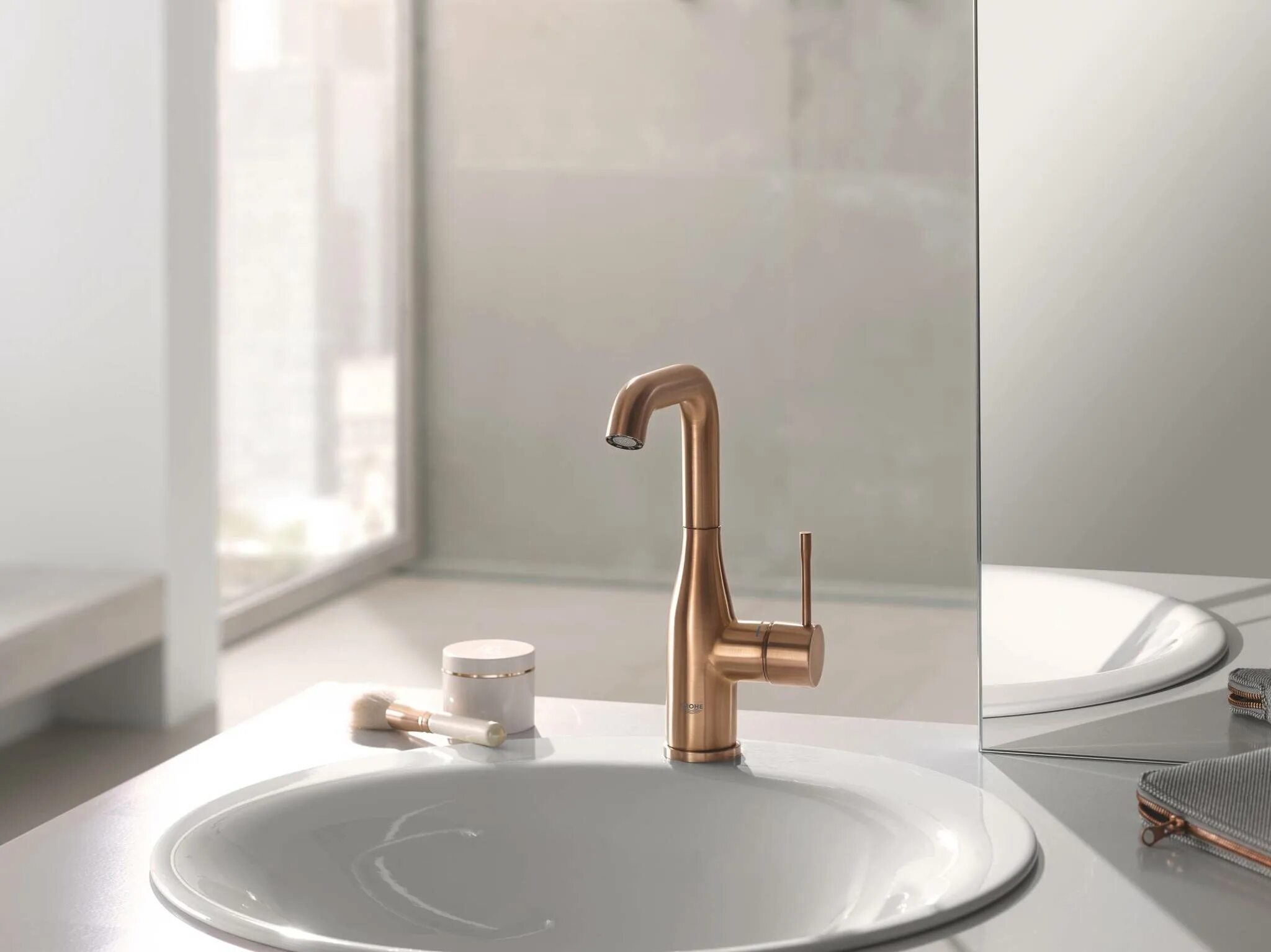 Grohe Essence 32628. Grohe Essence New. Grohe Essence смеситель для раковины. Смеситель для раковины Grohe Essence New 32628gl1.