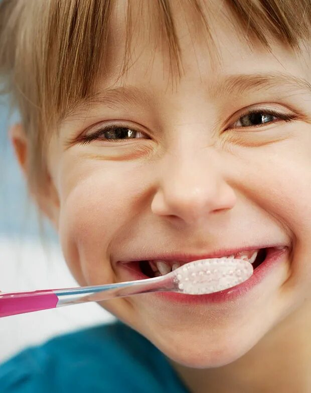 I wash and clean my teeth. Чистим зубы!. Clean Teeth для детей. Ребенок чистит зубы.