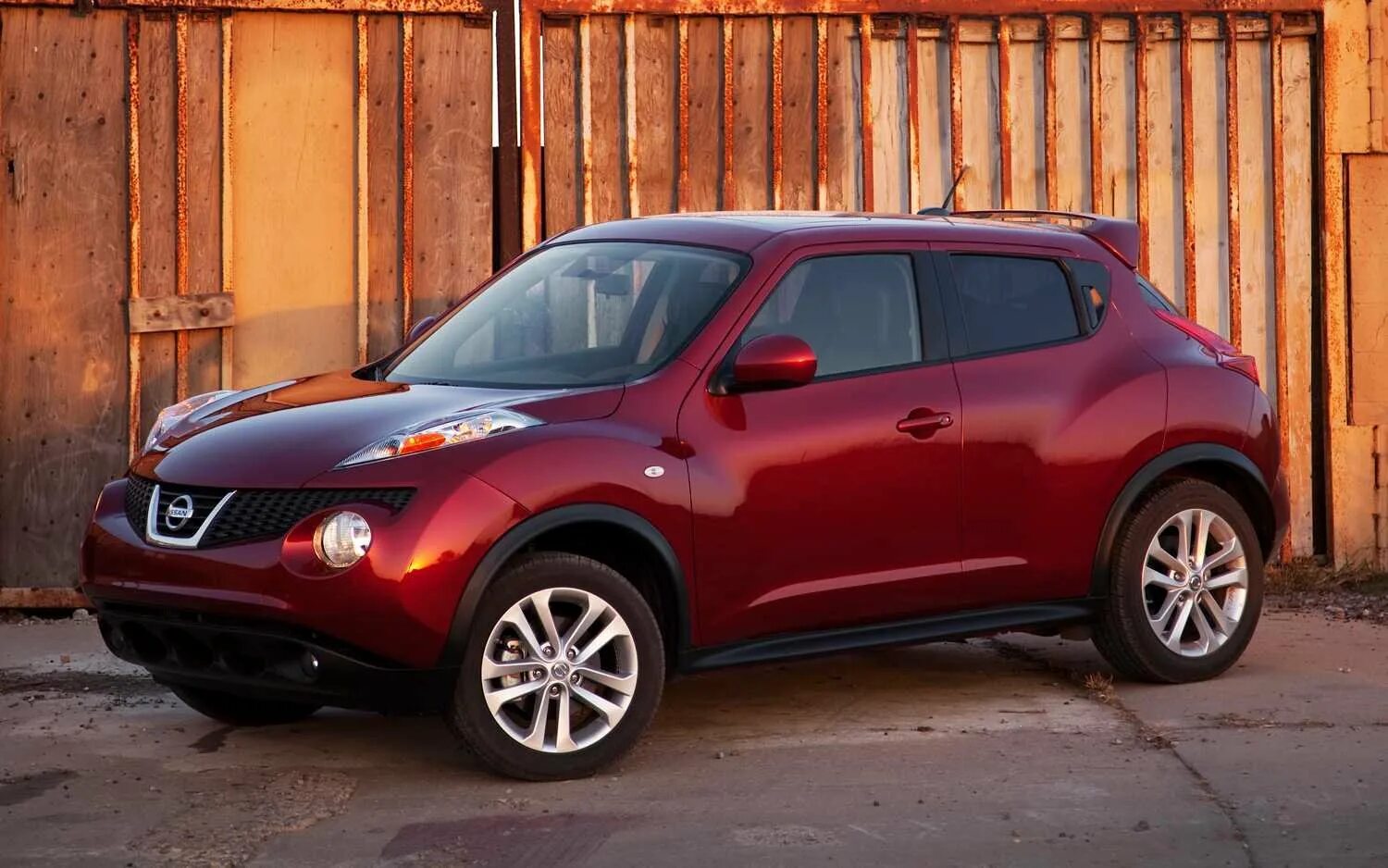 Машины похожие на ниссан. Nissan Juke 2011. Nissan Juke 2010. Nissan JIP. Nissan Juke 1.