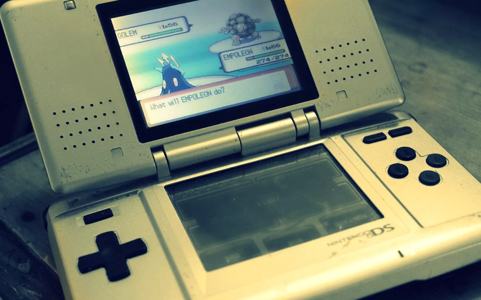 Nintendo old. Нинтендо DS. Нинтендо ДС ай. Нинтендо покемон. Nintendo DS Lite покемоны.