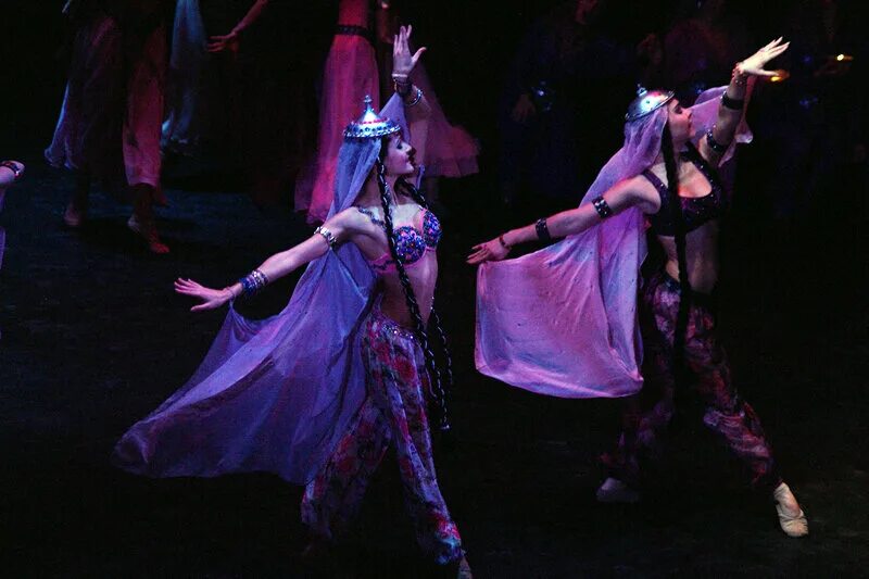 Хованщина танец персидок. Половецкие пляски костюмы. Пляска персидок мусоргский. Половецкие пляски балет. Половецкие пляски балет.