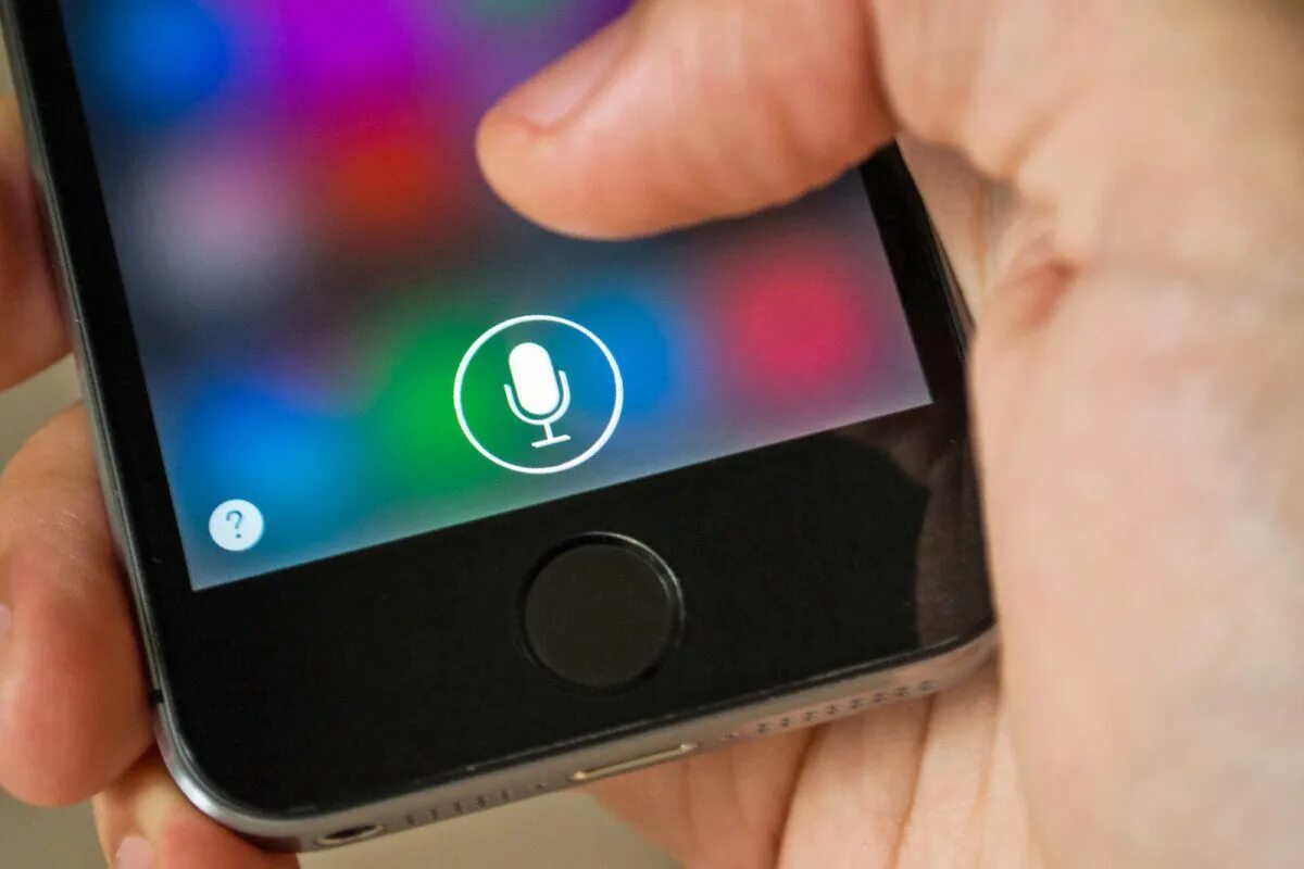 Ассистент на айфоне. Siri на айфоне. виртуальный ассистент сири эппл. голосовой помощник сирил. голосовой помощник эппл.