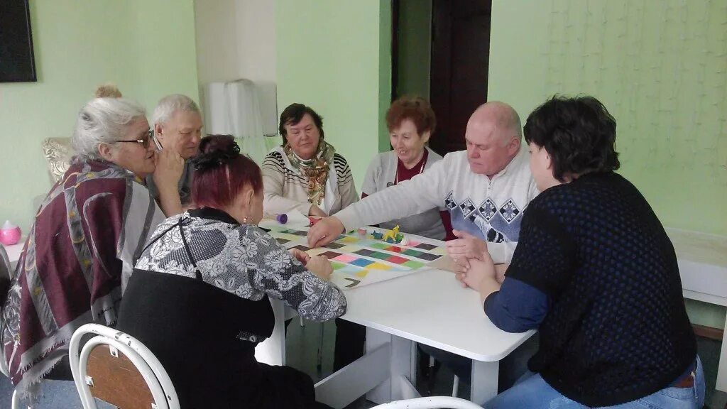 Балаковский дом интернат для престарелых и инвалидов директор. Дом престарелых балаково. Гау со аткарский дом-интернат для престарелых. Дом интернат балаково. Дом ветеранов балаково.