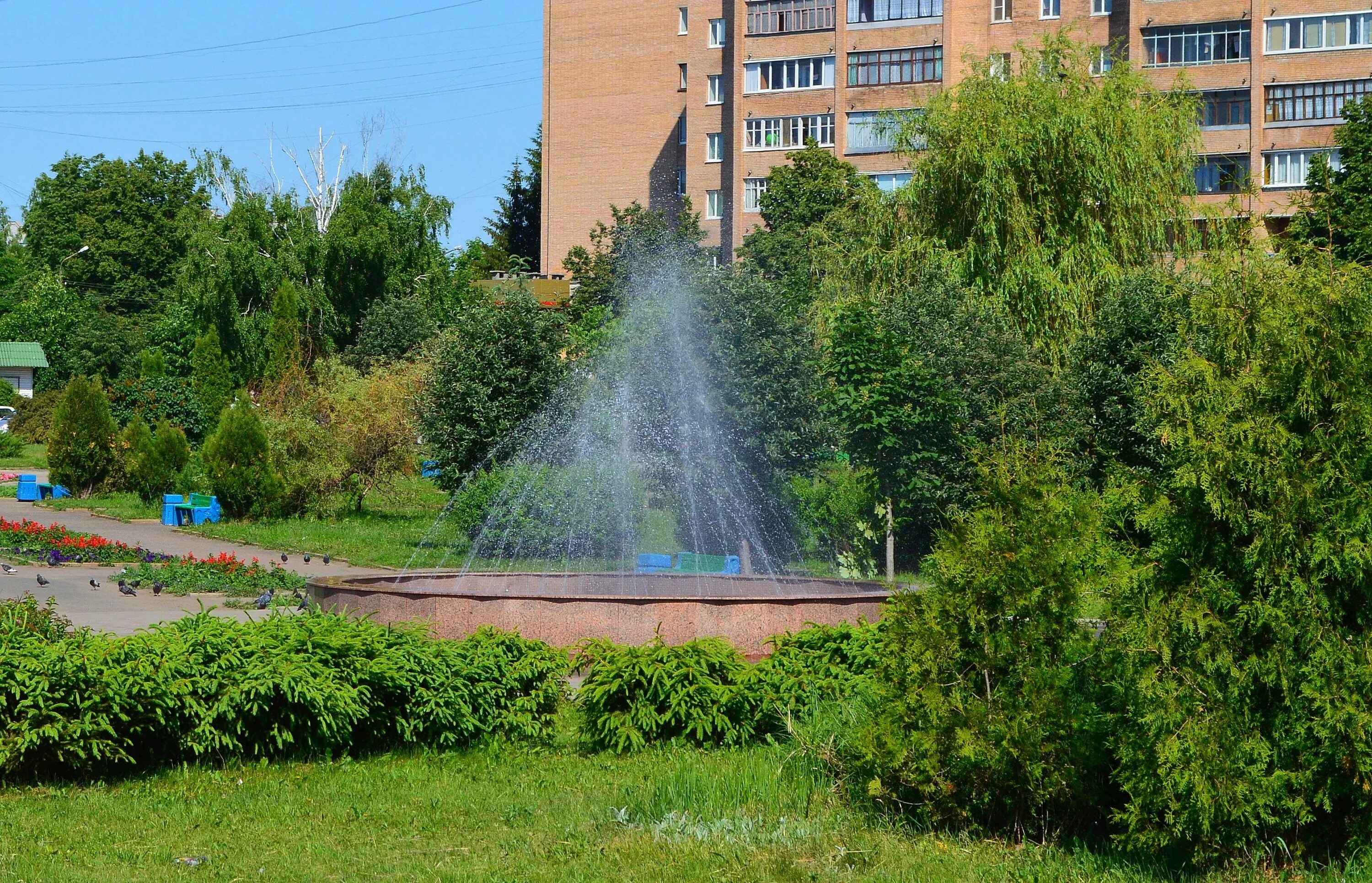 Железногорск Курская область. Парк Железногорск Курская область. Фонтан Железногорск Курская область. Город Железногорск Курская область парк. Погода на неделю г железногорск