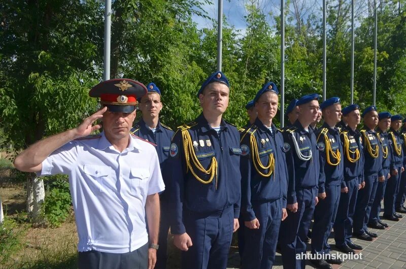 Ахтубинский кадетский. В ахтубинске есть кадеты. Ахтубинский кадетский. Кадетская школа ахтубинск. Ахтубинский кадетский.