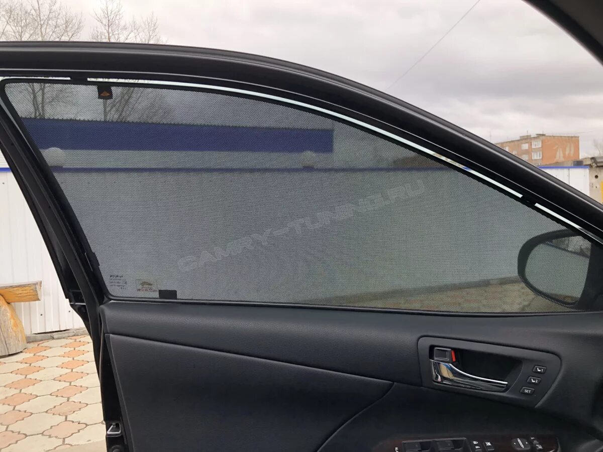 Каркасные шторки на hyundai tucson 2022. Каркасные шторки на lifan solano. Шторки на передние окна т5. Шторки на передних окнах. Шторки на передних окнах.