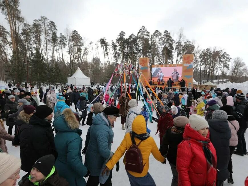 Масленица на озере долгом 2024. Масленица Казань 2022 Лебяжье. Масленица Казань Лебяжье. Масленица Лебяжка Казань. Масленица на Лебяжьем озере.