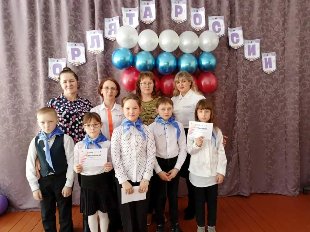 Украшение праздника посвящение в орлята. Посвящение в орлята россии в школе. Посвящение в орлята россии в школе новости. Статья посвящение в орлята. Украшение праздника посвящение в орлята.