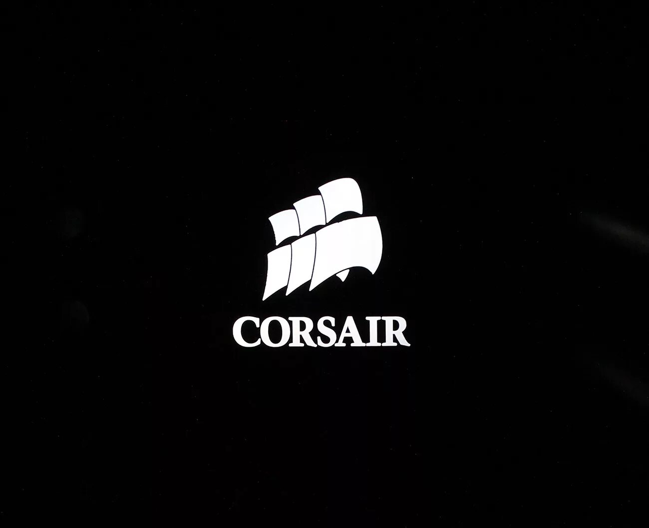 Corsair фирма. Corsair рабочий стол. Corsair logo 4k. Фон для рабочего стола Corsair.