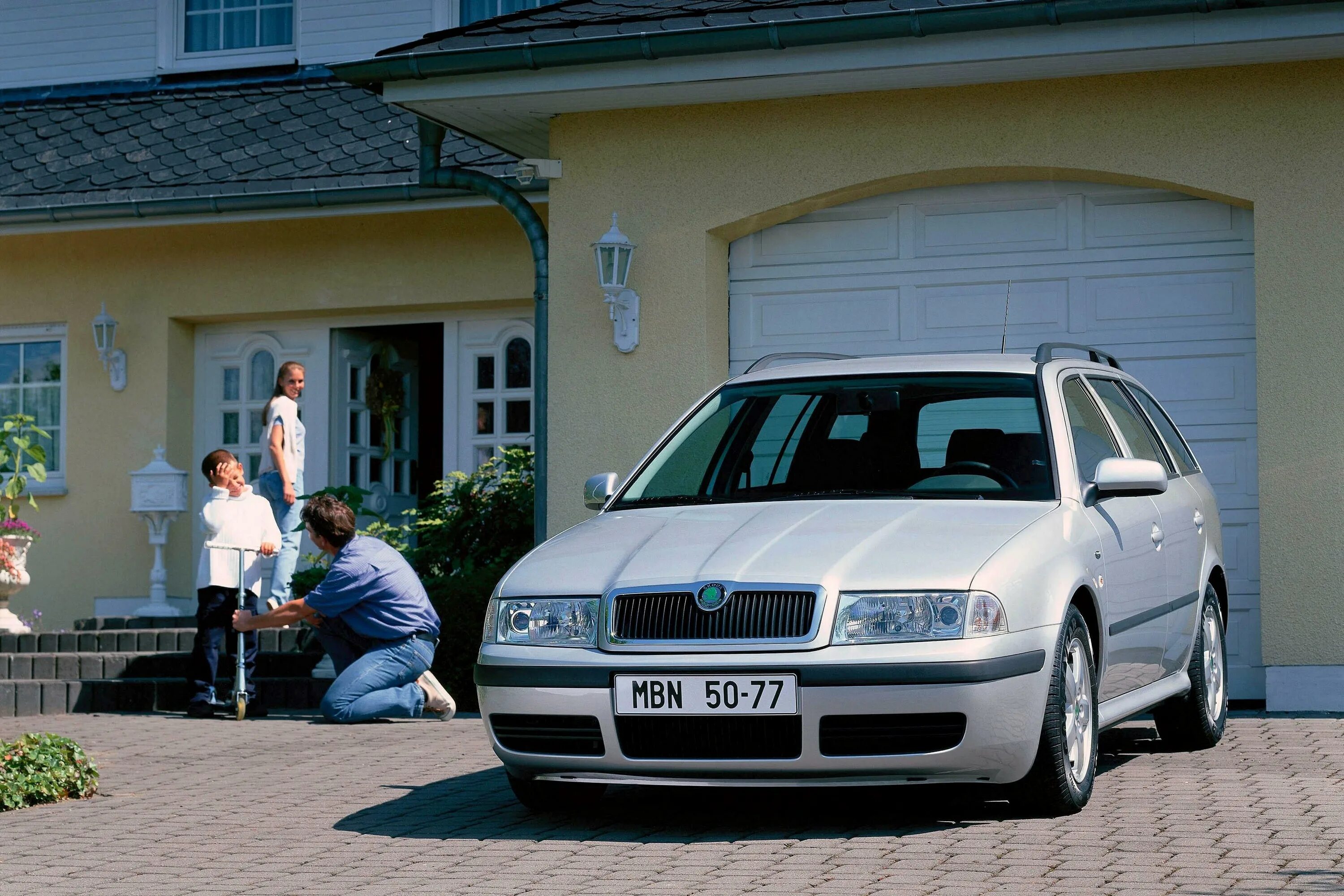 Шкода первого поколения. Škoda Octavia 1996 универсал. Skoda Octavia 1. Skoda Octavia 2000 универсал.