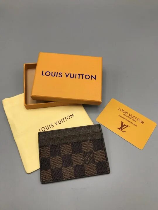 Карта луи. Картхолдер луи виттон оригинал. карточка louis vuitton. луи виттон визитки. визитница луи виттон.