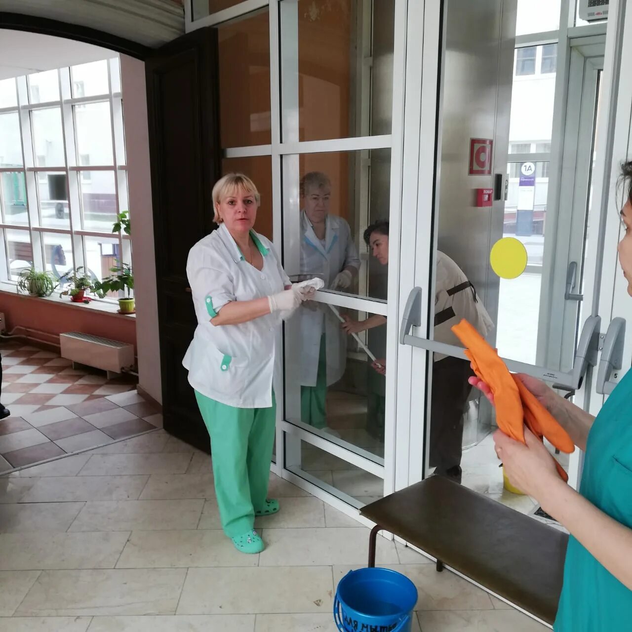 Субботник в детской больнице. Субботник в больнице. Субботник в детской больнице. Больница сперанского благоустройство. Субботник в больнице.