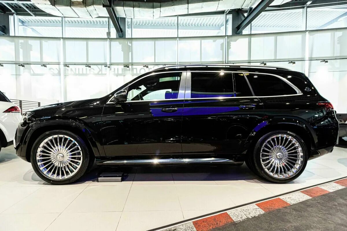 Maybach gls цена. Mercedes Maybach GLS 600 2022. Мерседес Майбах GLS 600 2021. GLS Maybach 2021 черный. Mercedes Benz GLS Maybach 2022.