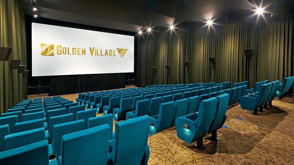 Village cinema. Village cinema. Черный золото кинотеатр. Village cinema. Мадагаскар зал долби атмос.