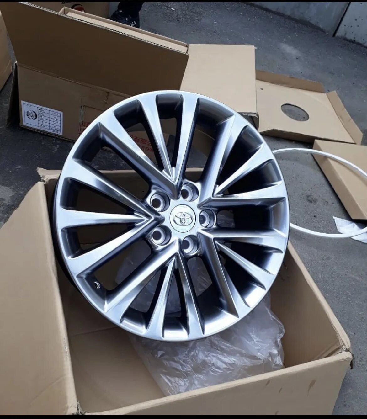 Камрики r16 графит. Диски камрики r14. Кик камрики r15. Литые диски камрики. Камрики r15 на ваз гранта.