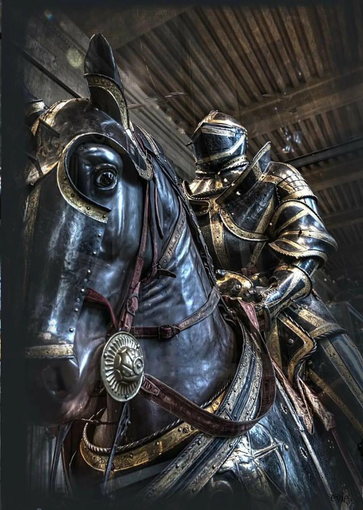 Доспехи на коне. Средневековый рыцарь. Рыцари на конях. Рыцарь на коне. Рыцарские доспехи.