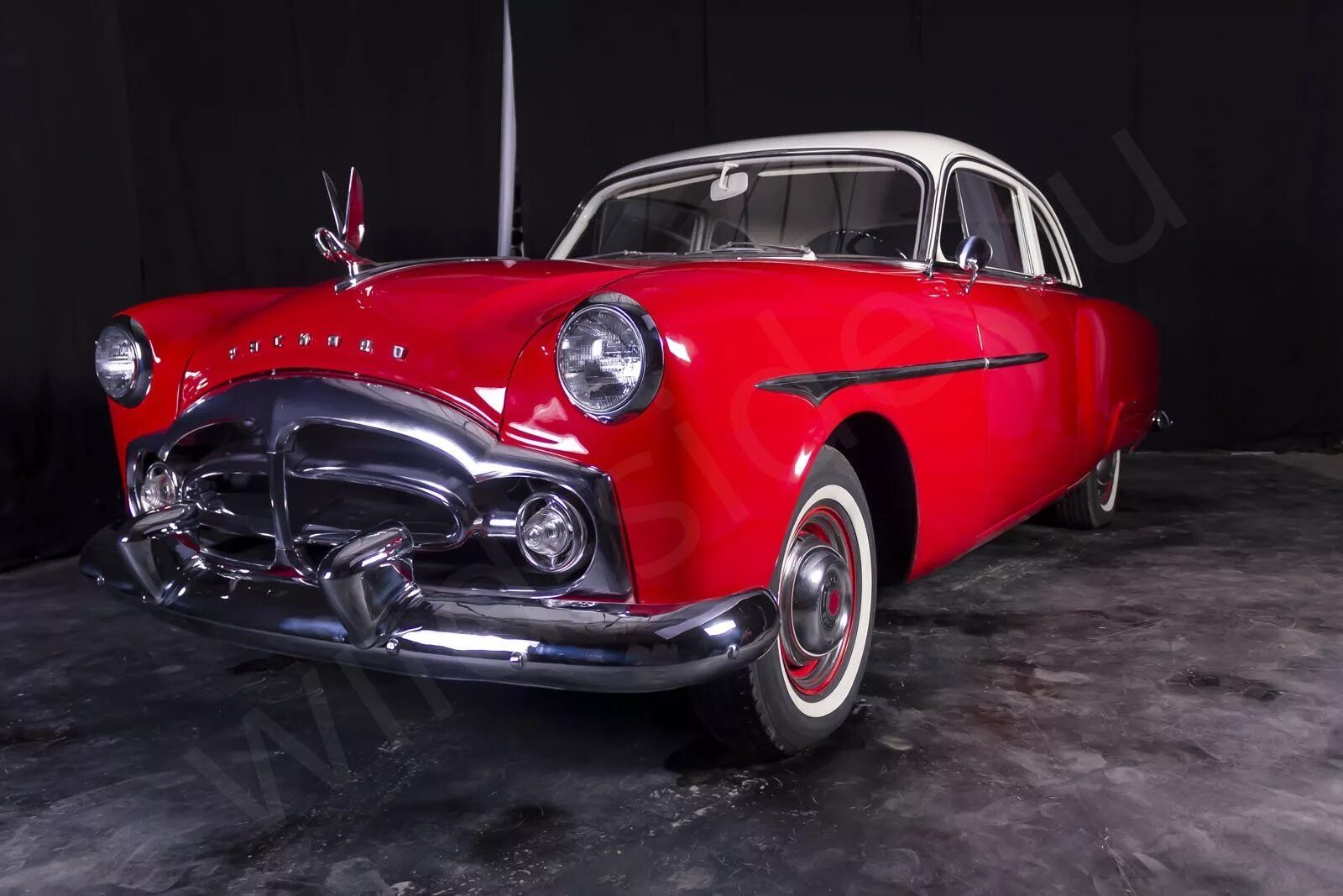 Отреставрированные ретро автомобили. Газ м13. Реставрация газ 13 чайка. Волга м21. Старые отреставрированные машины.