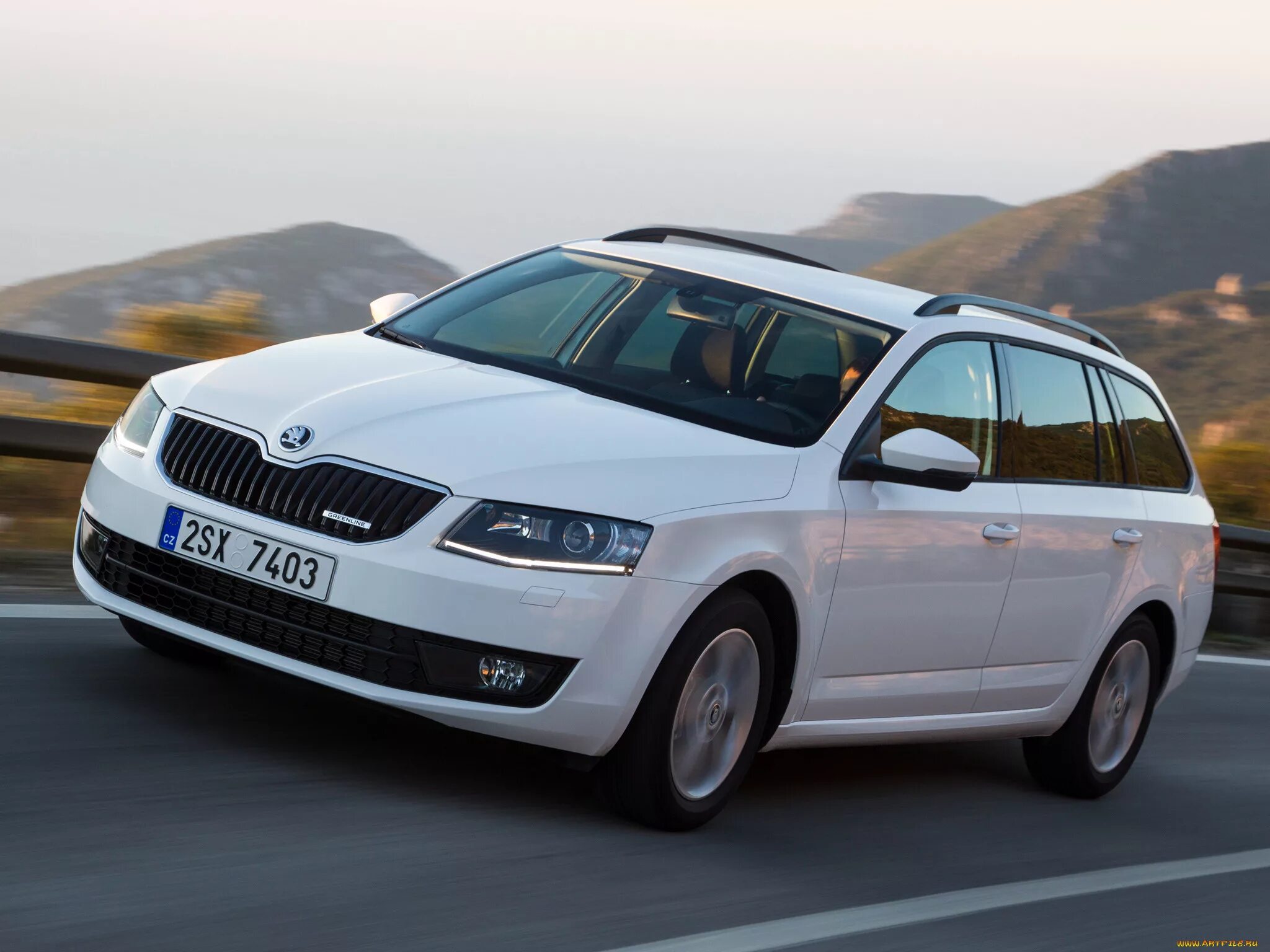 Шкода Гринлайн. Skoda Octavia Combi 1.0 TSI.