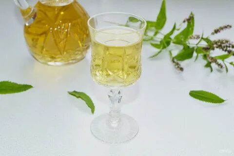 Настой самогона на мяте