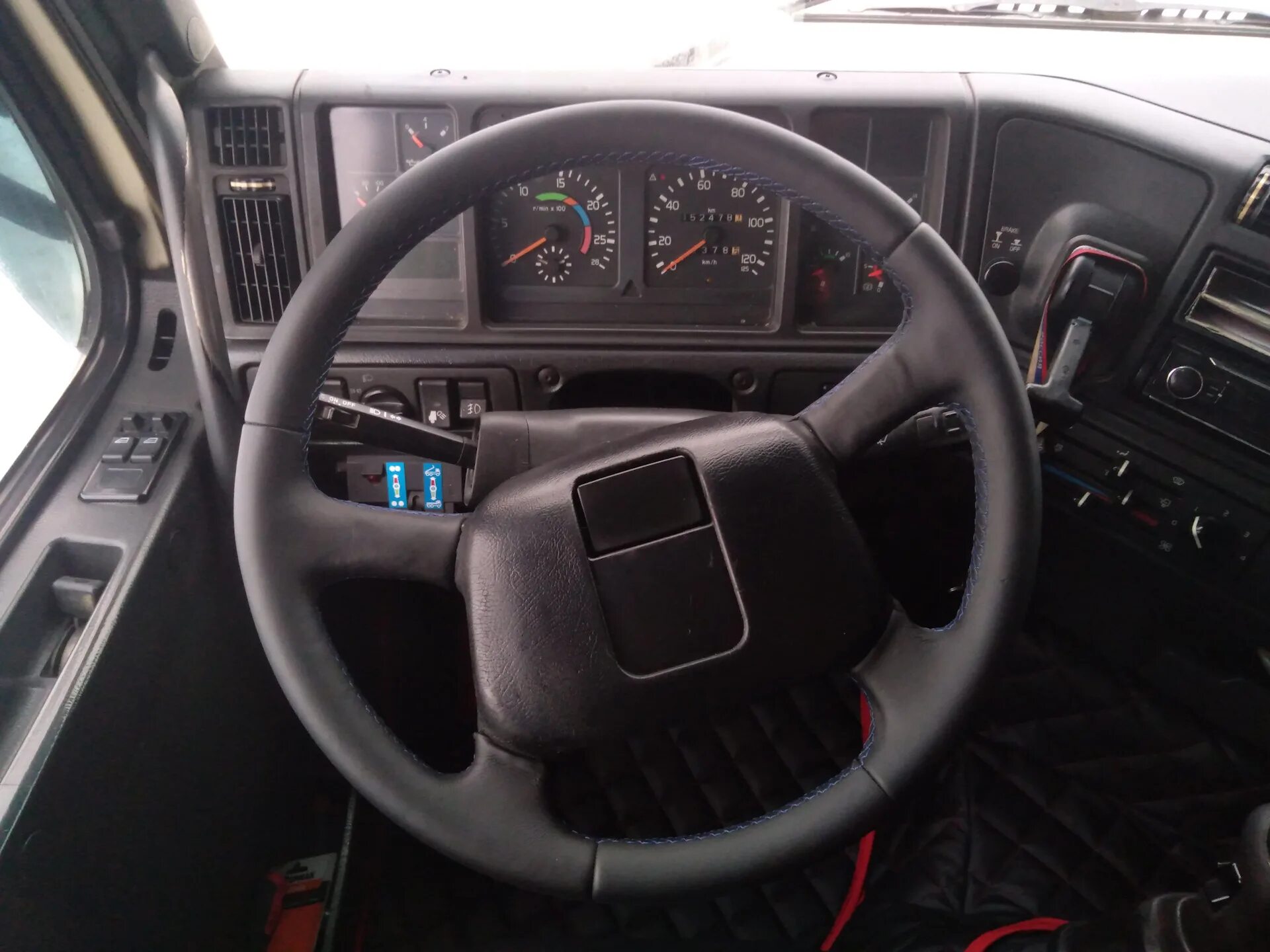 Руль вольво фш. Руль volvo fh12. Руль volvo fh13. Руль вольво фш12. Руль volvo fh12.