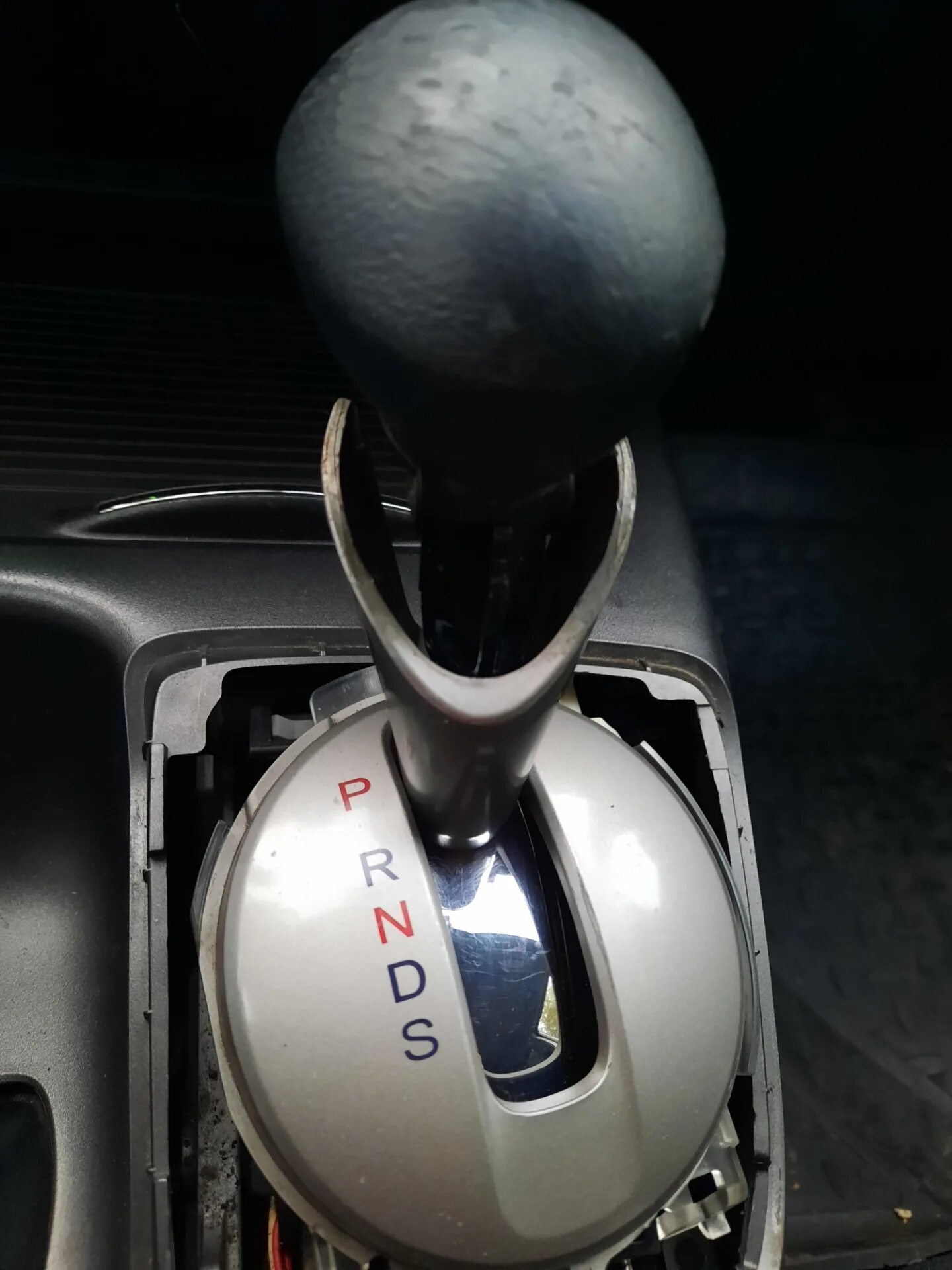 Как снять ручку акпп хонда цивик 4д Ручка АКПП Honda Civic 4D (8G), 1,8 л, 2008 года своими руками DRIVE2