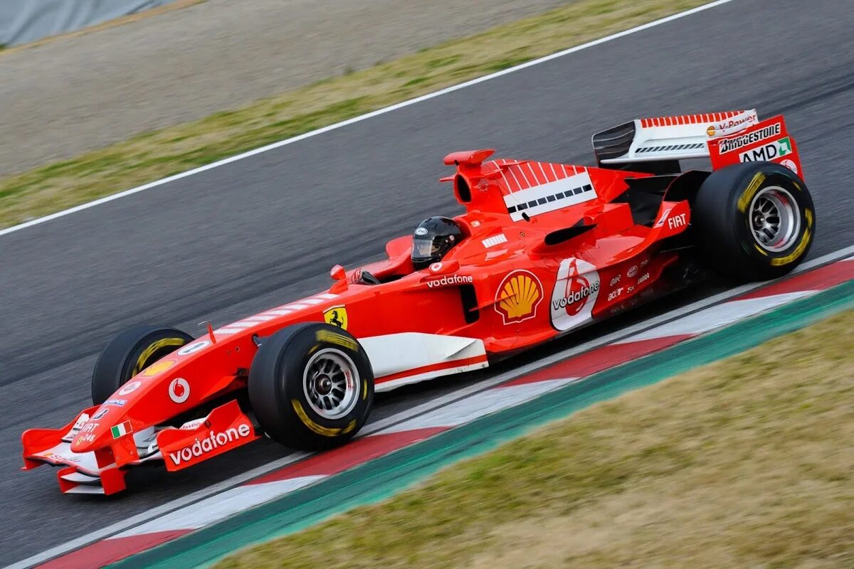 Ferrari скорость. Ferrari f2004 Schumacher. Феррари рейсинг. Ferrari f Racing. Ferrari f1 2025 Concept at Silverstone GP.