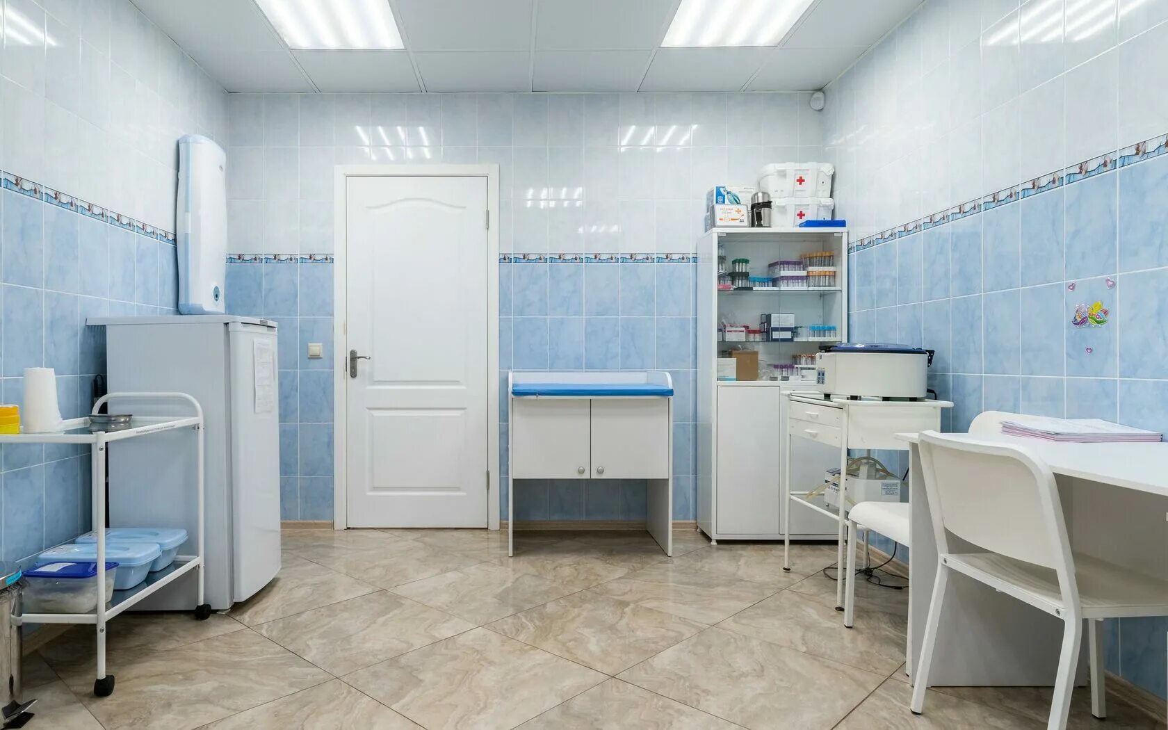 Медицинский колледж люберцы. Медицинский центр в люберцах на октябрьском проспекте. Момк 2 люберецкий филиал. 100 мед в люберцах. Московский областной медицинский колледж люберцы.