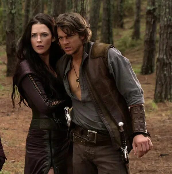 Кэлен амнелл и ричард сайфер. Бриджит риган легенда об искателе 2 сезон. Легенда об искателе актёры крейг хорнер и бриджит риган. Приключенческие сериалы. Легенда об искателе 2 сезон 2 серия.