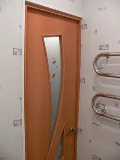 Отделка двери в ванной