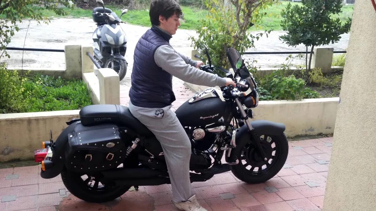 Superlight v2. Kuba motor 200cc. мотоцикл mernodi ht200- e9. superlight-l41ii8. keeway superlight 200 обзор спидометра.
