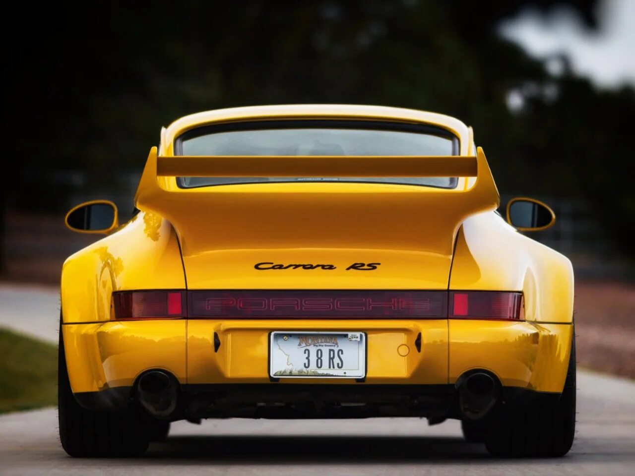 Видишь желтую машину. Porsche 911 Carrera RS 3.8. Porsche 911 Carrera 1993. Porsche Carrera 1993. Porsche 911 Carrera RS 3.8 (964) '1993.