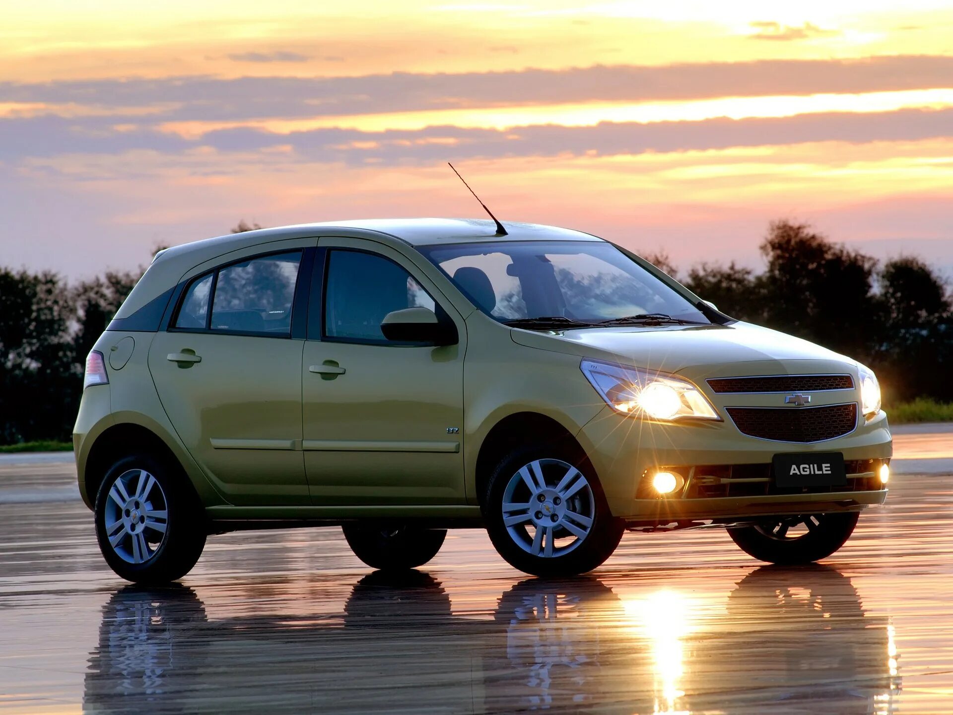 Шевроле чья сборка. Chevrolet Agile 2009. Шевроле vida. Шевроле хэтчбек модель 2010. Шевроле Шери.