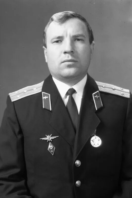 Дедков критик. Дедков биография. Писатель дедов новосибирск. Дедков критик. Дедков биография.