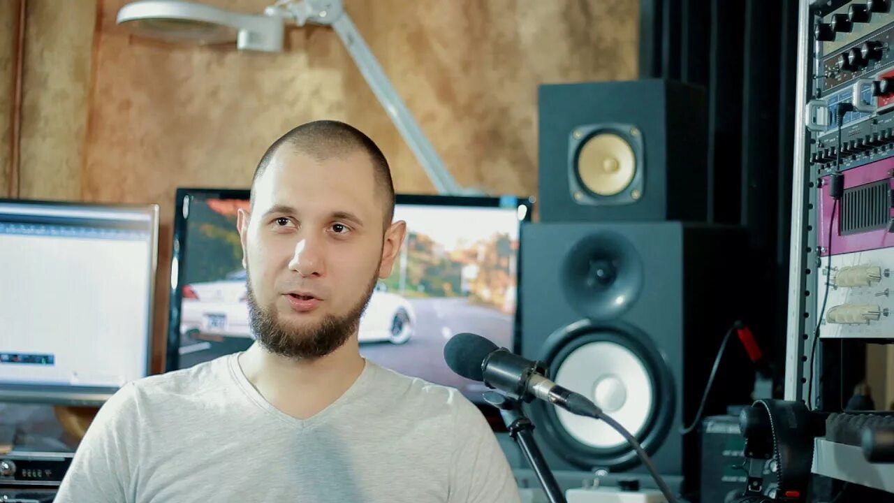 Ползунок громкости звука радиоприемника. Реалтек эквалайзер мощный. Звук потише сделай. Громко говорить. Кто делает звук.