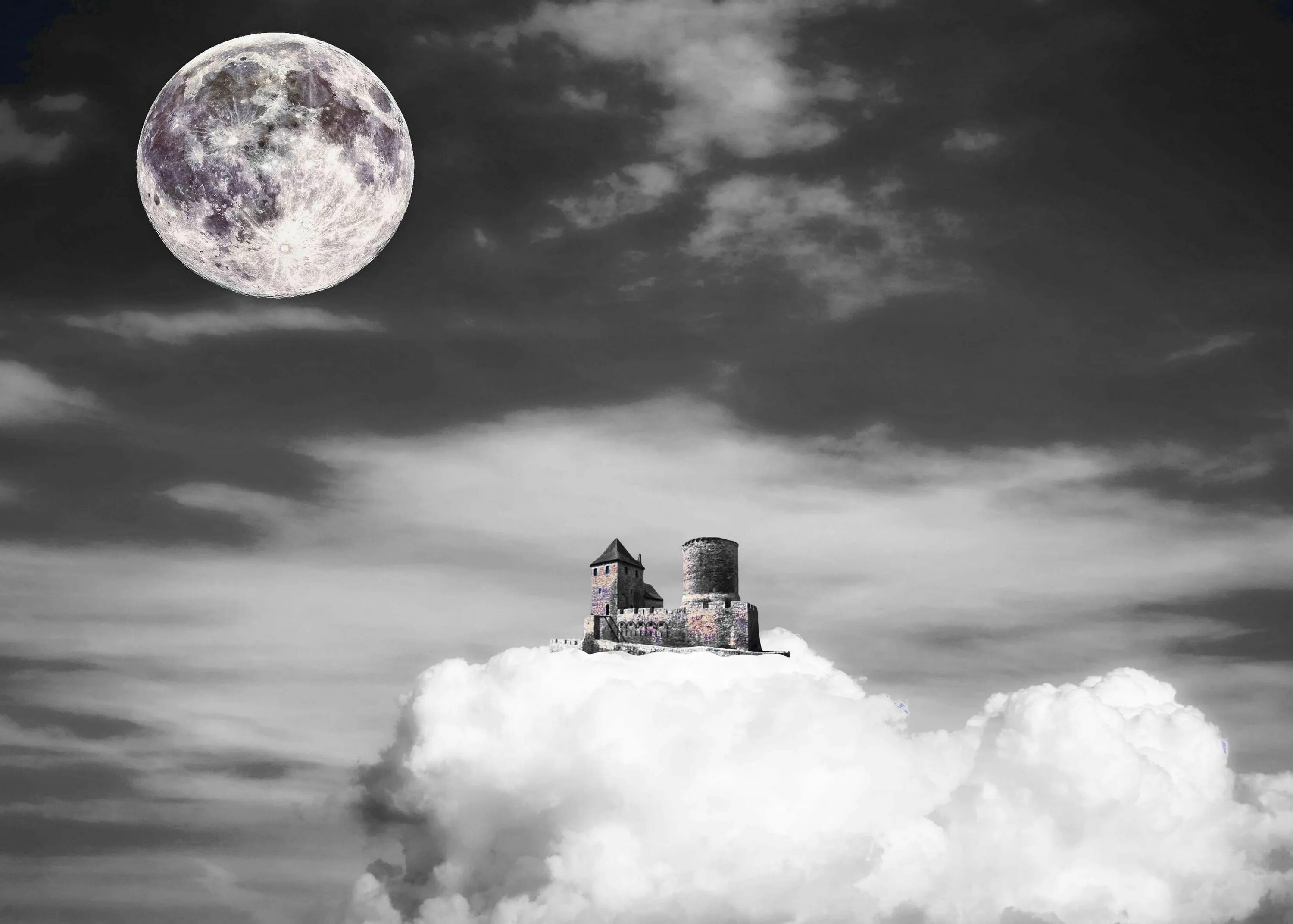 Луна в облаках. Луна над облаками. Замок в облаках. Домик в облаках.