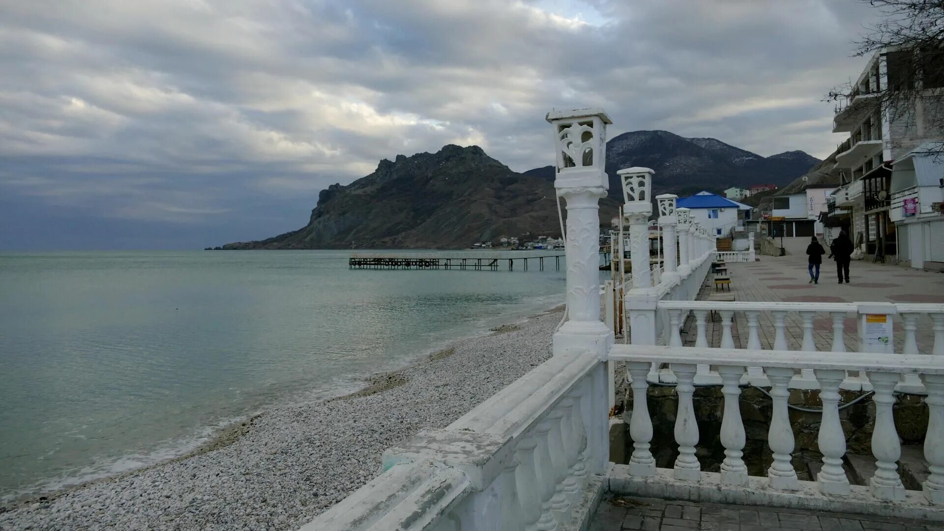 пляж малибу коктебель. веб камеры крыма коктебель. поселок коктебель набережная. крым набережная 2023. вид на набережную коктебель.