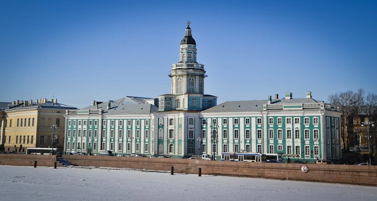 первый музей кунсткамера при петре 1. памятники петербурга петровской эпохи кунсткамера. музей кунсткамера в санкт-петербурге. здание кунсткамеры при петре 1. кунсткамера санкт-петербург 1719.