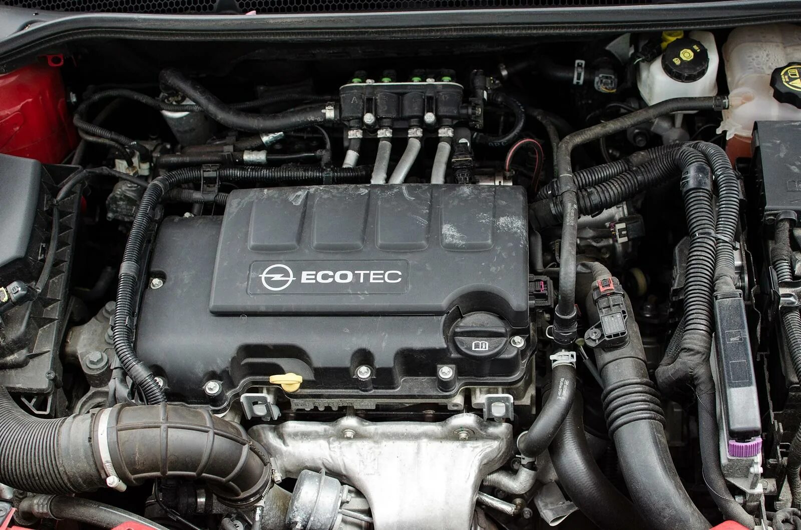 Opel astra j щуп масла. 6 turbo. Opel astra gtc 1. Opel astra j 1. J 1 4 турбо.