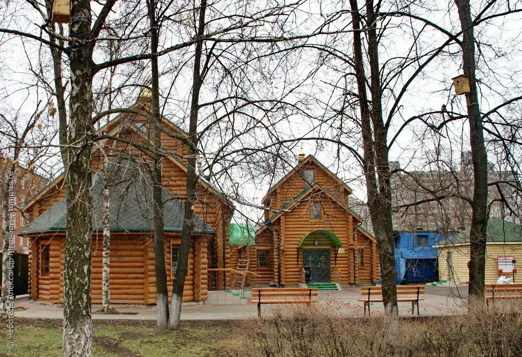 Храм всех преподобных Киево-Печерских в Черемушках. Церковь собора Киево-Печерских святых в старых Черемушках, Москва. Храм отцов Киево-Печерских в старых Черемушках. Храм часовня смоленских святых Киево-Печерских.