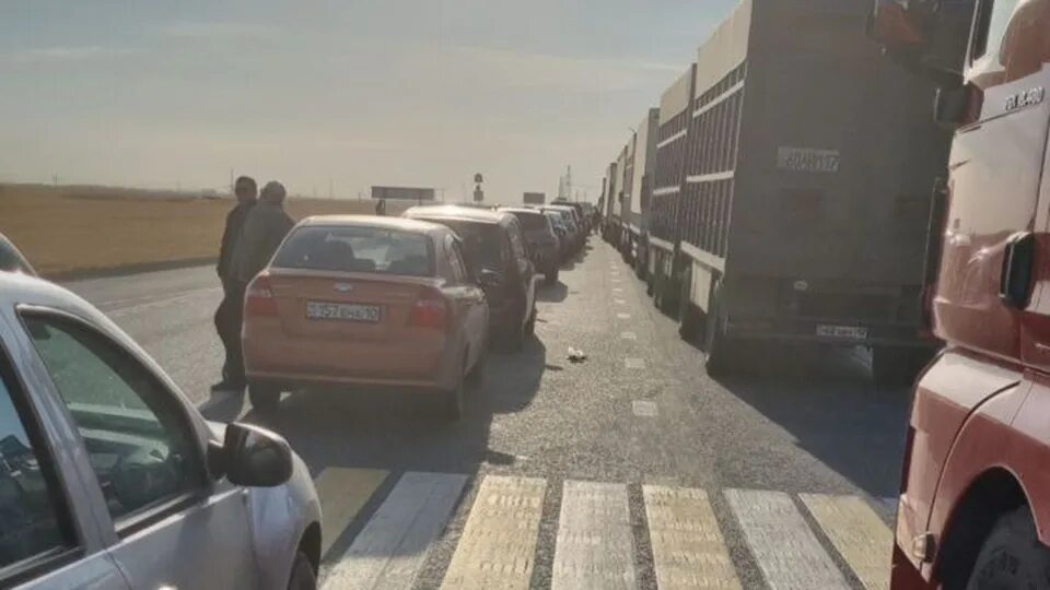 Заехал в казахстан. Иммигранты в казахстане.