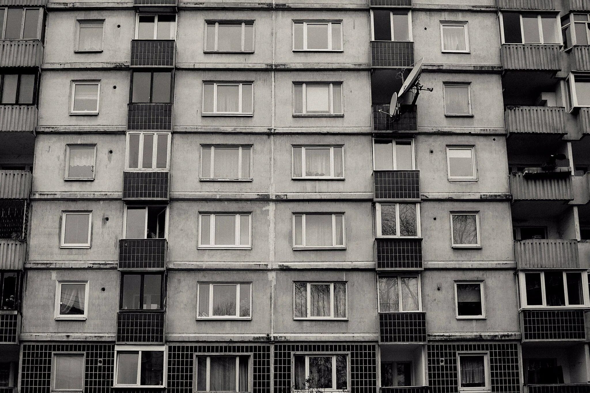 Панельные дома. Панелька хрущевка. Панелька многоэтажка. Серый панельный дом. Панельный дом текстура.