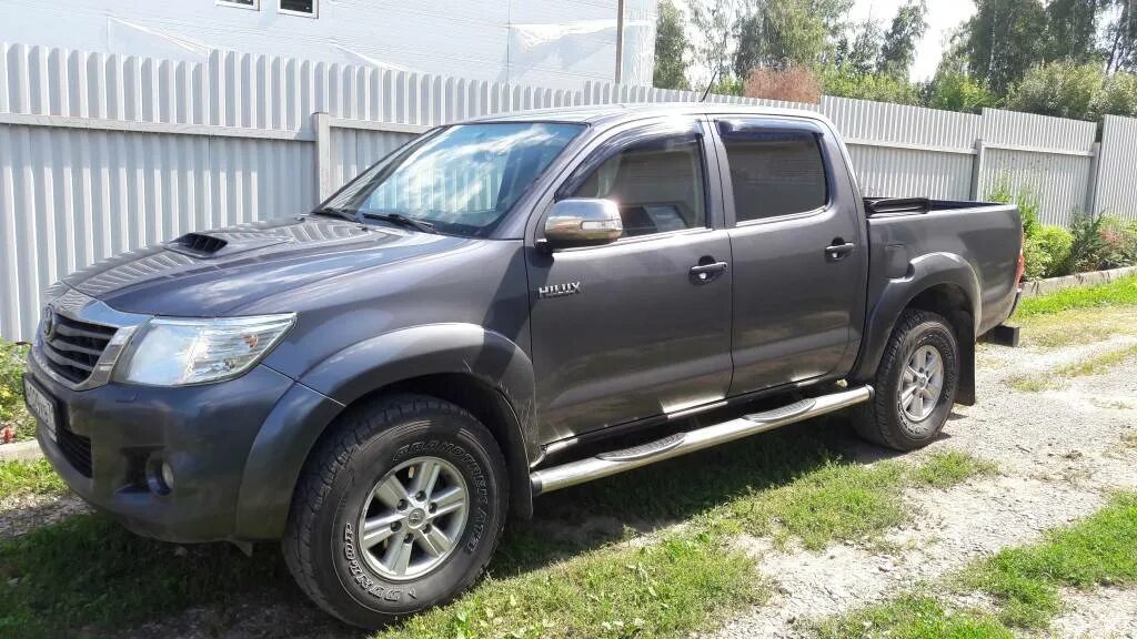 Toyota Hilux 2013. Тойота Хайлюкс серый 2013. Тойота Хайлюкс 1. Toyota Hilux an10. Купить хайлюкс с пробегом авито