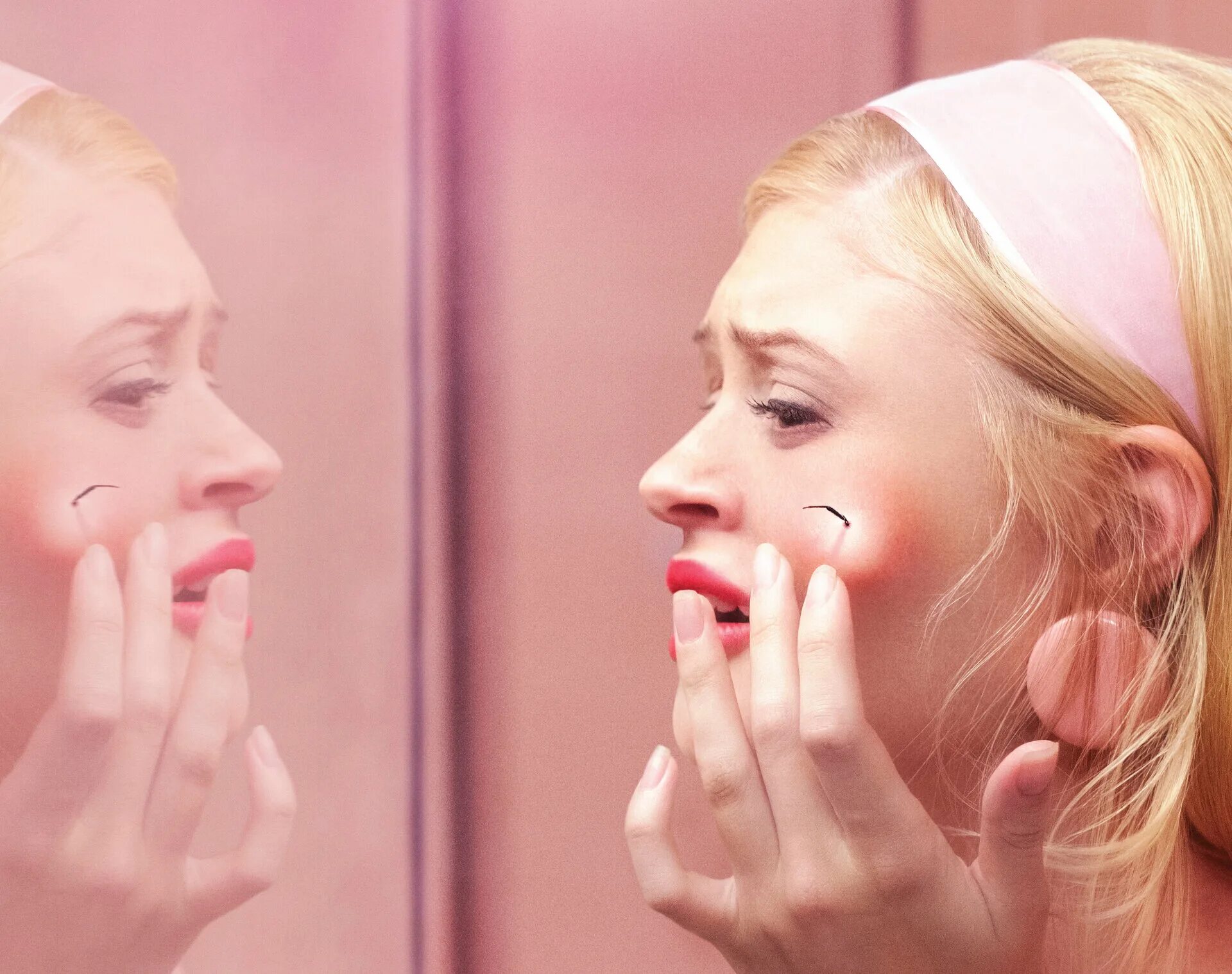 Страшные истории для рассказа в темноте шварц. Страшные истории для рассказа в темноте 2019. Истории для рассказов в темноте. Гильермо дель торо страшные истории для рассказов в темноте. Рассказа.