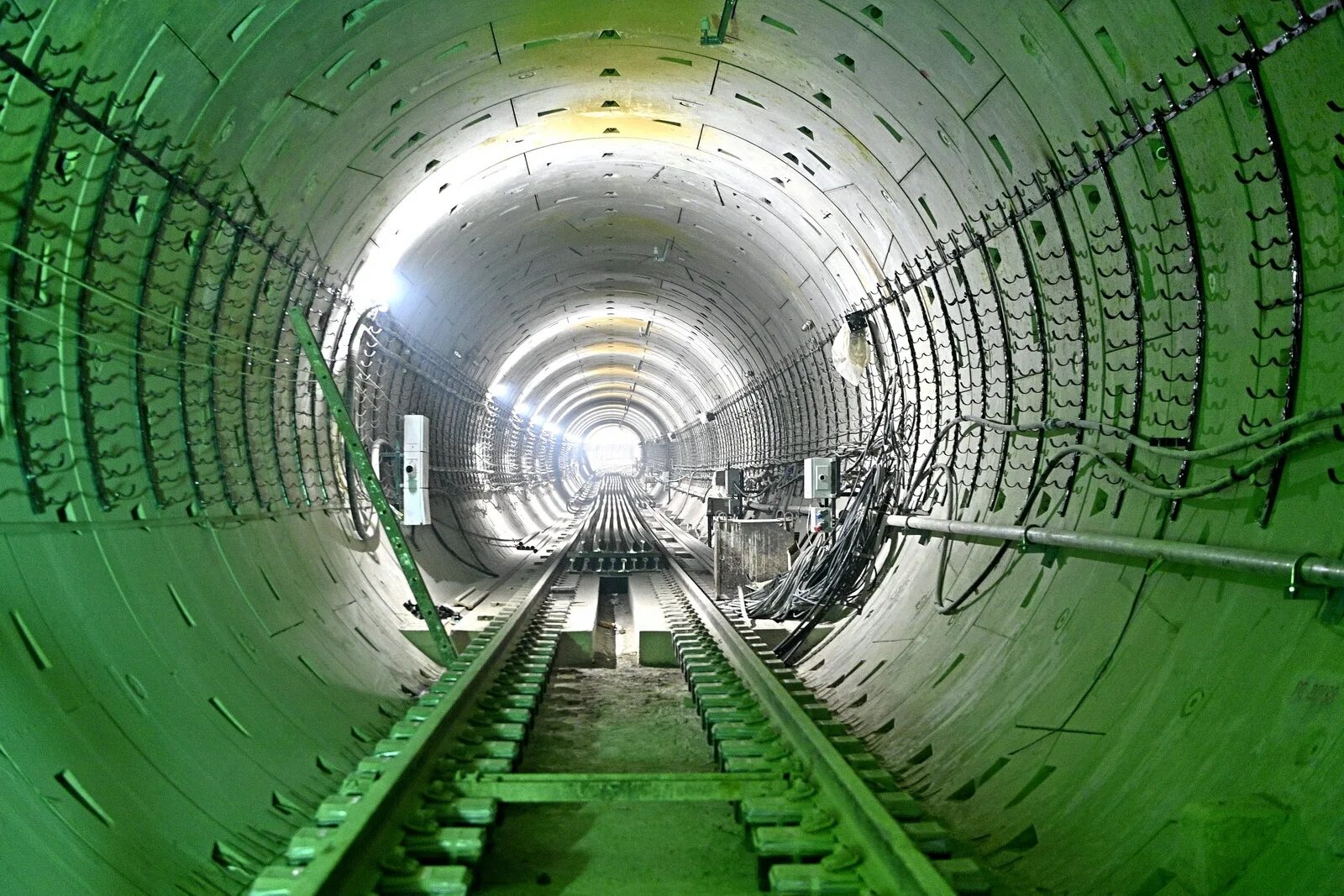 Тоннель метро БКЛ. Вавиловская (станция метро). Станция Вавиловская Троицкой линии метро.