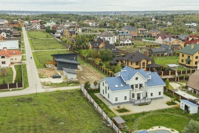 Кп зеленый 2. Посёлок зеленый холм. першино зеленые холмы. зеленые холмы коттеджный поселок. поселок зеленые холмы тюмень.