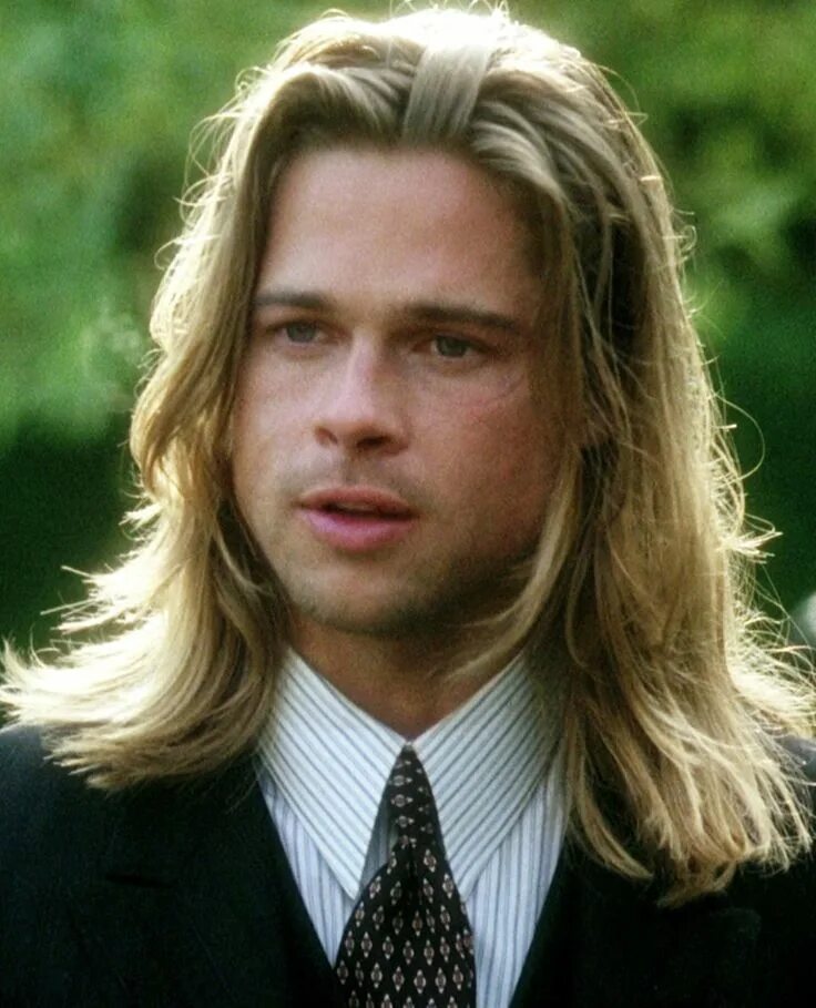 Брэд питт осень. Брэд Питт (Brad Pitt) длинные волосы. Брэд Питт 1994. Брэд Питт молодой блондин. Брэд Питт в молодости с длинными волосами.